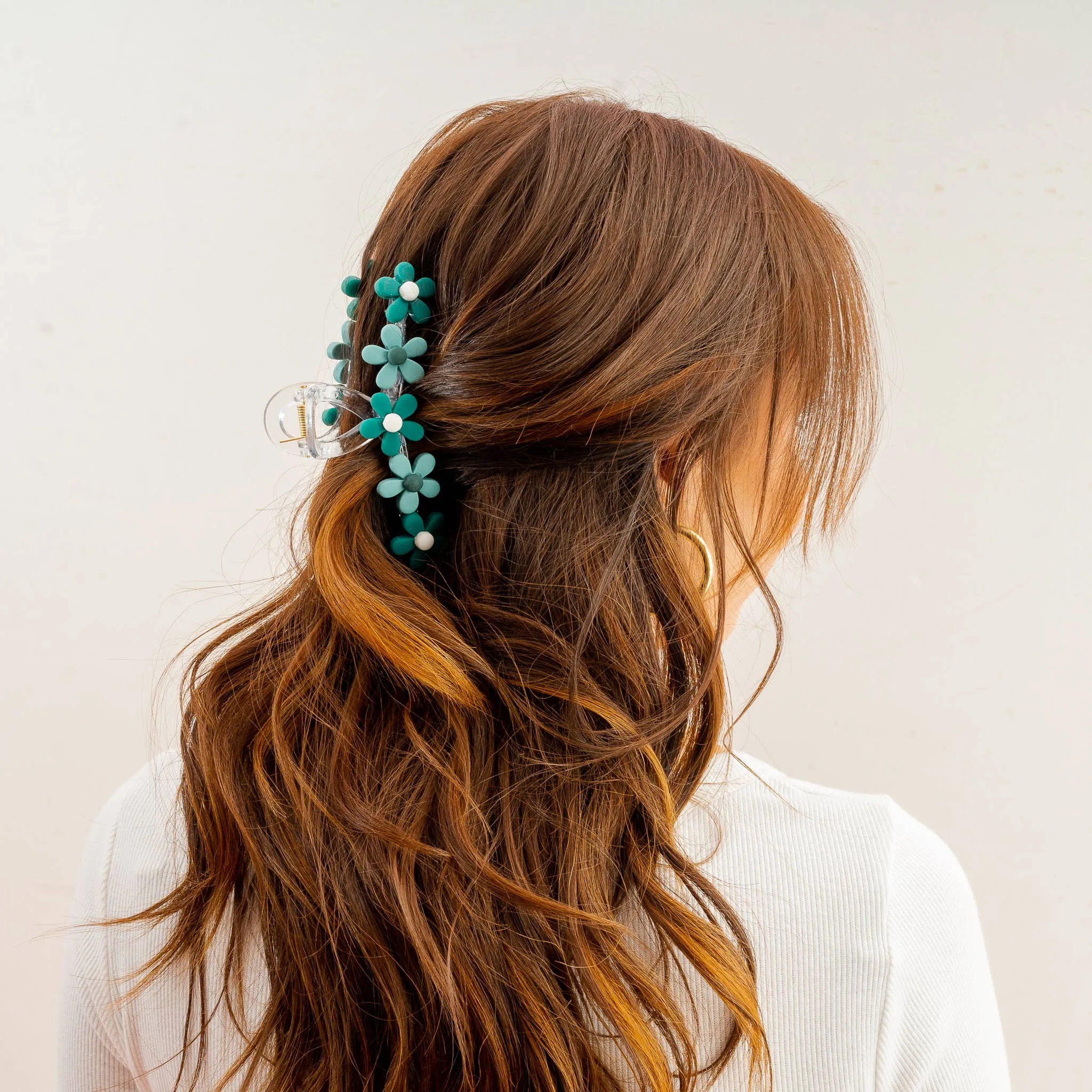 Green Daisy Claw Clip